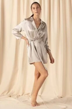 NK IMODEMischa Front Tie Blazer Robe